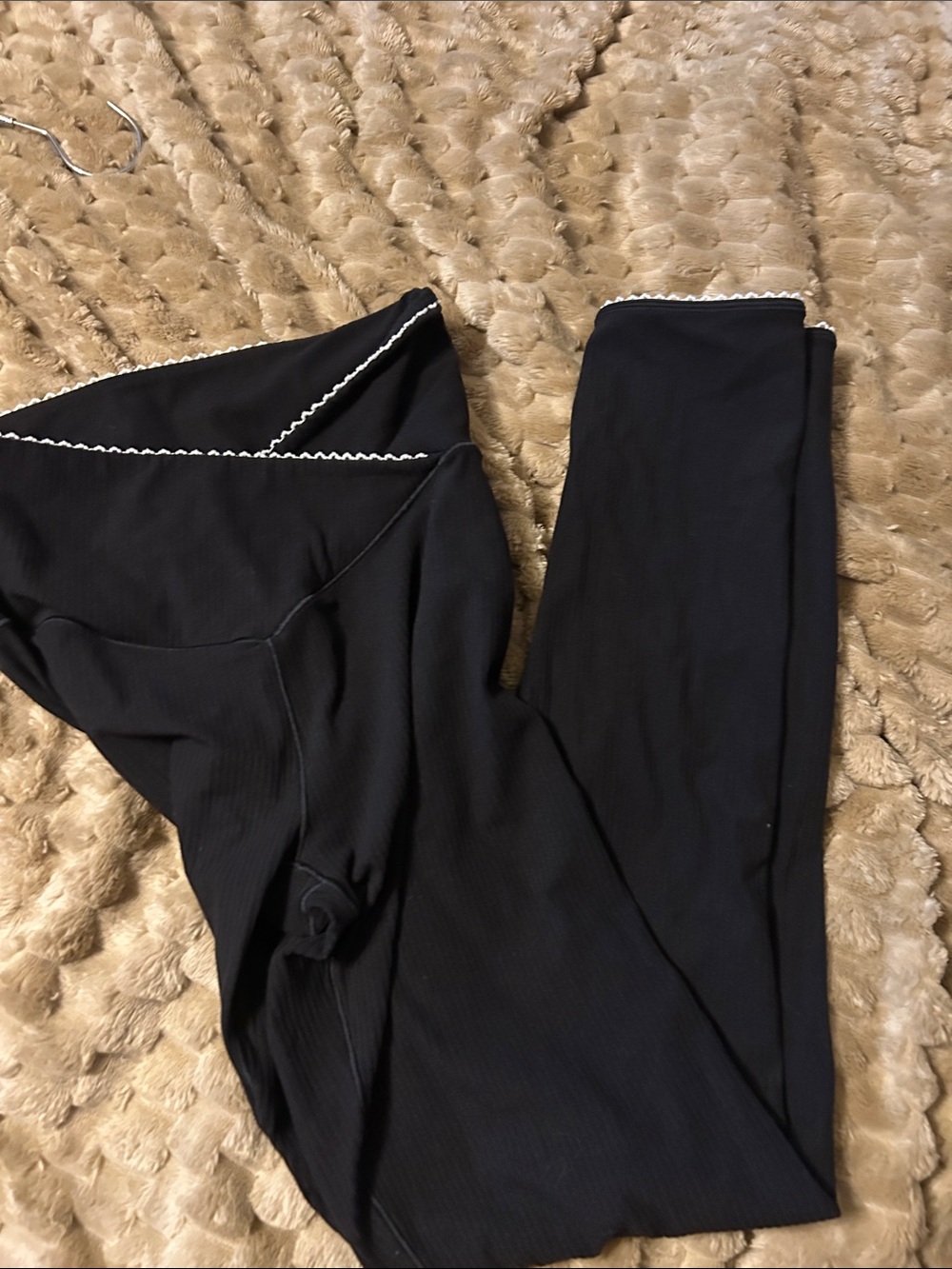 Women’s Black Leggings with Contrast Trim